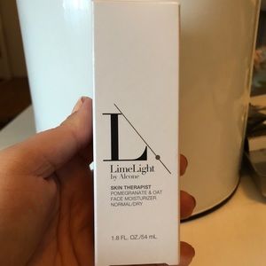 ON HOLD ** LimeLight Skin Therapist (NEW IN BOX)